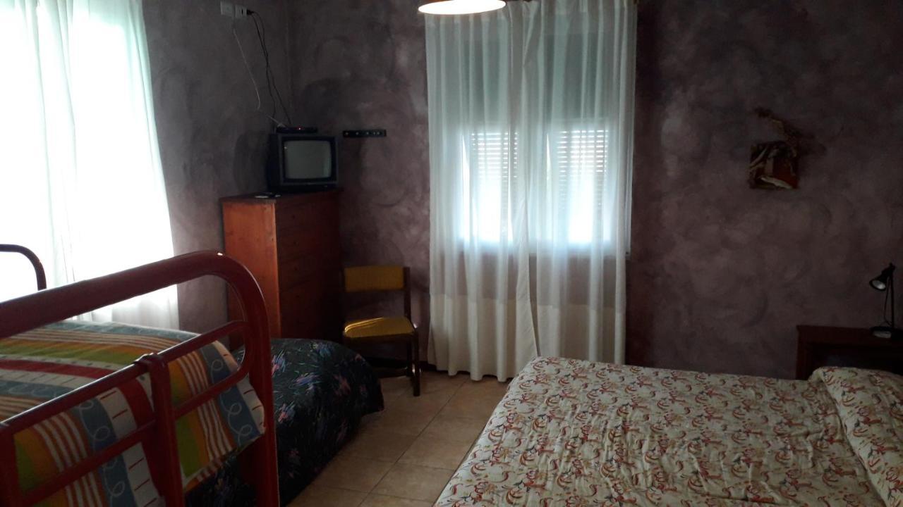 La Casa Rosa Borghetto di Vara Exterior foto